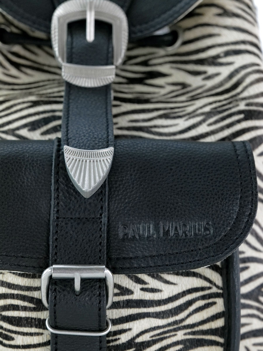 foto-materiaal-tas-rugzak-leer-vrouw-lebaroudeur-zebra-paul-marius-