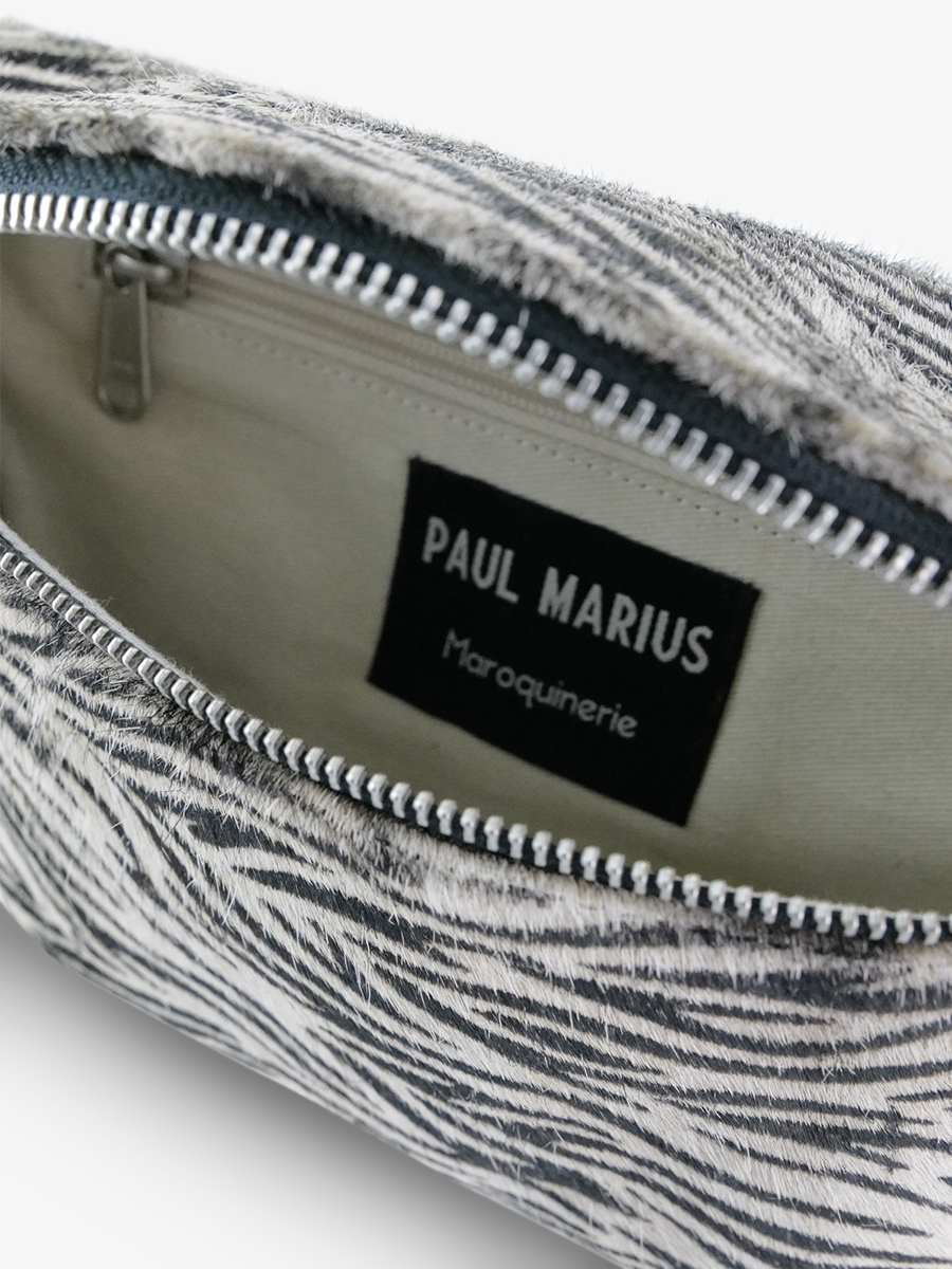foto-interieur-bananatas-leder-vrouw-labanaan-zebra-paul-marius-