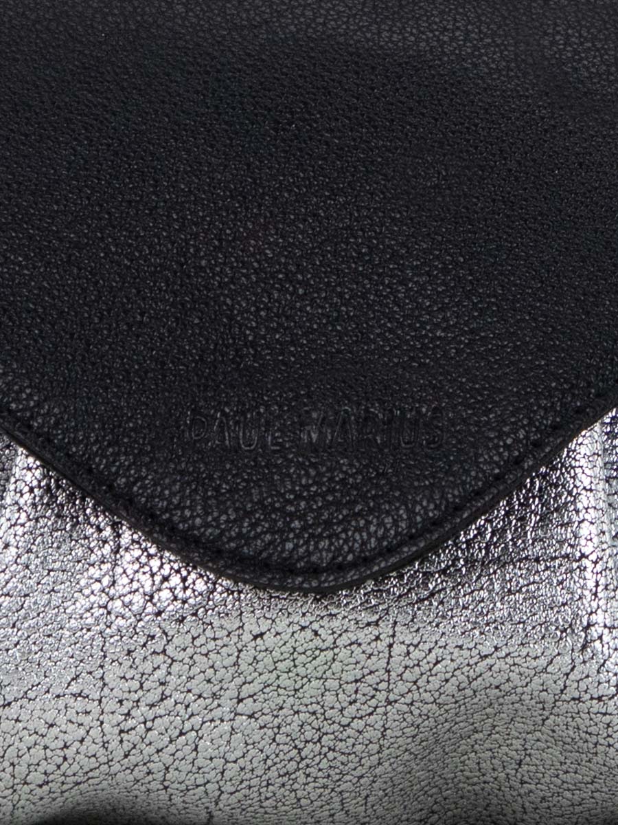 foto-materiaal-bandouliere-leder-paulmarius-zilver-zwart-suzon-m-zilver-zwart-paul-marius-w25m-s-b