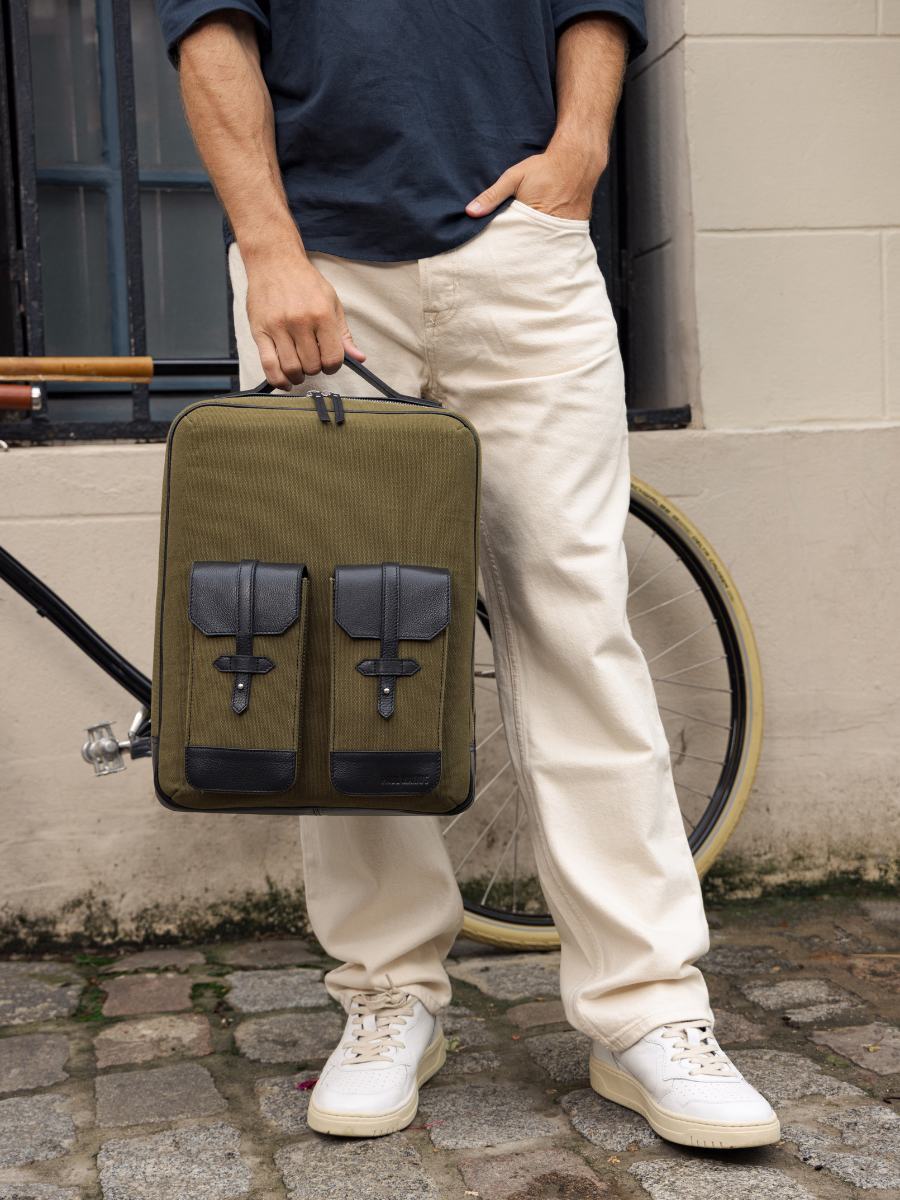 photo-vUE-ZOOM-MATIERE-BACK-BAG-LEATHER-UNISEX-BLACK-KAKI-URBAN-BLACK-TOILET-KAKI-PAUL-MARIUS-B08-OBL-GC