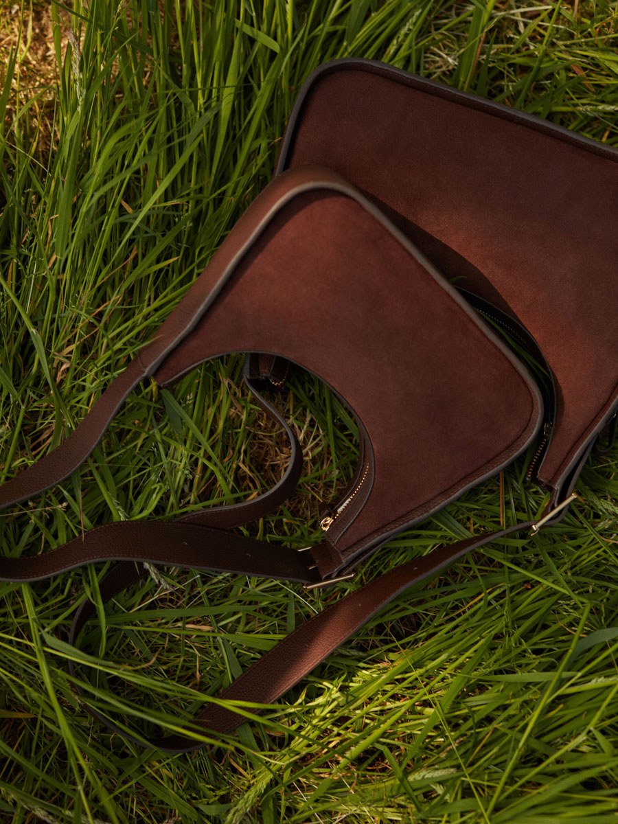 mini leren stokbrood tasje-victoire-xs-chocolate-view-w54xs-su-db