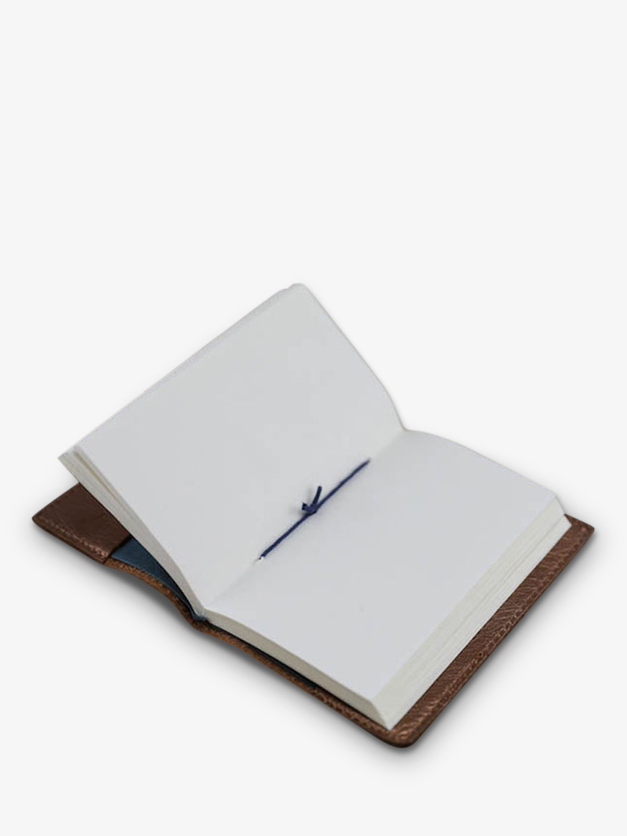 foto-defile-carnet-ecriture-marron-lecarnet-m-naturel-paul-marius-m61m-l