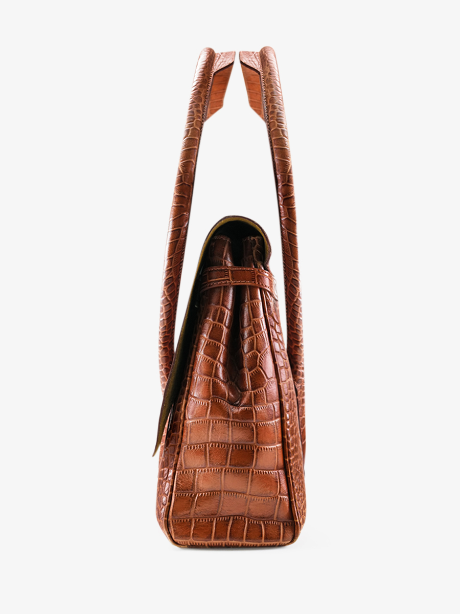 foto-cote-view-vrouw-leren-tas-bruin-colette-m-alligator-cocktail-amber-paul-marius-w28m-a-l