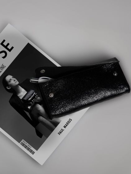 LaTrousse de PAUL - Éclipse