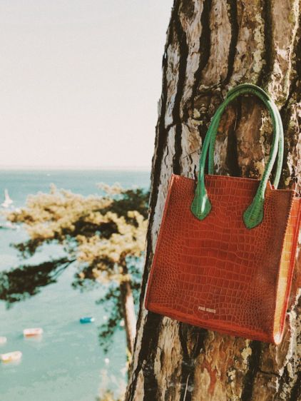 LaFlâneuse Alligator Cocktail - Amber / Jade