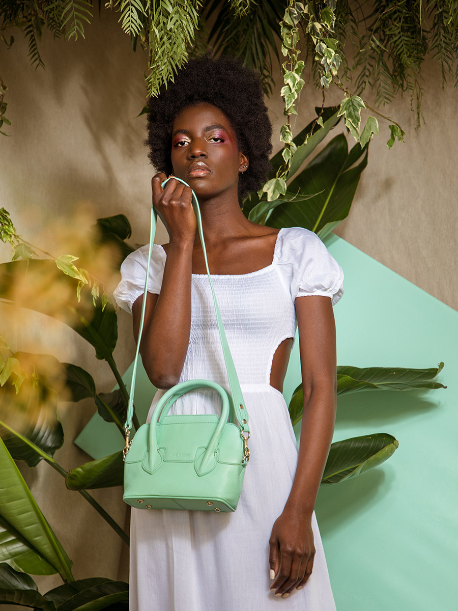 foto-mini-tas-houder-leer-groen-gisele-xs-pastel-mint-paul-marius-w32xs-pt-gr
