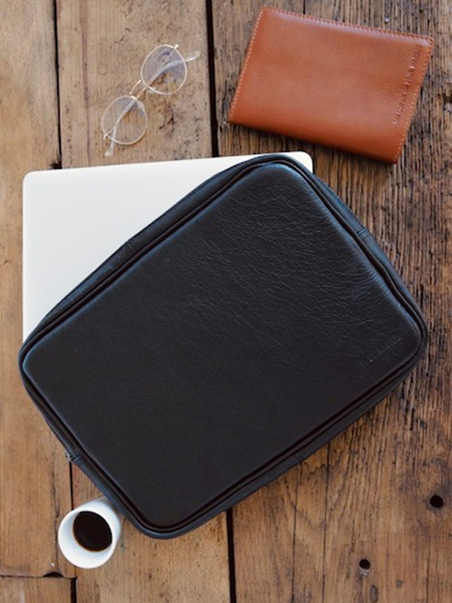 foto-achterzak-computer-13-inch-zwart-computer-sleeve-paul-marius-m52s-b