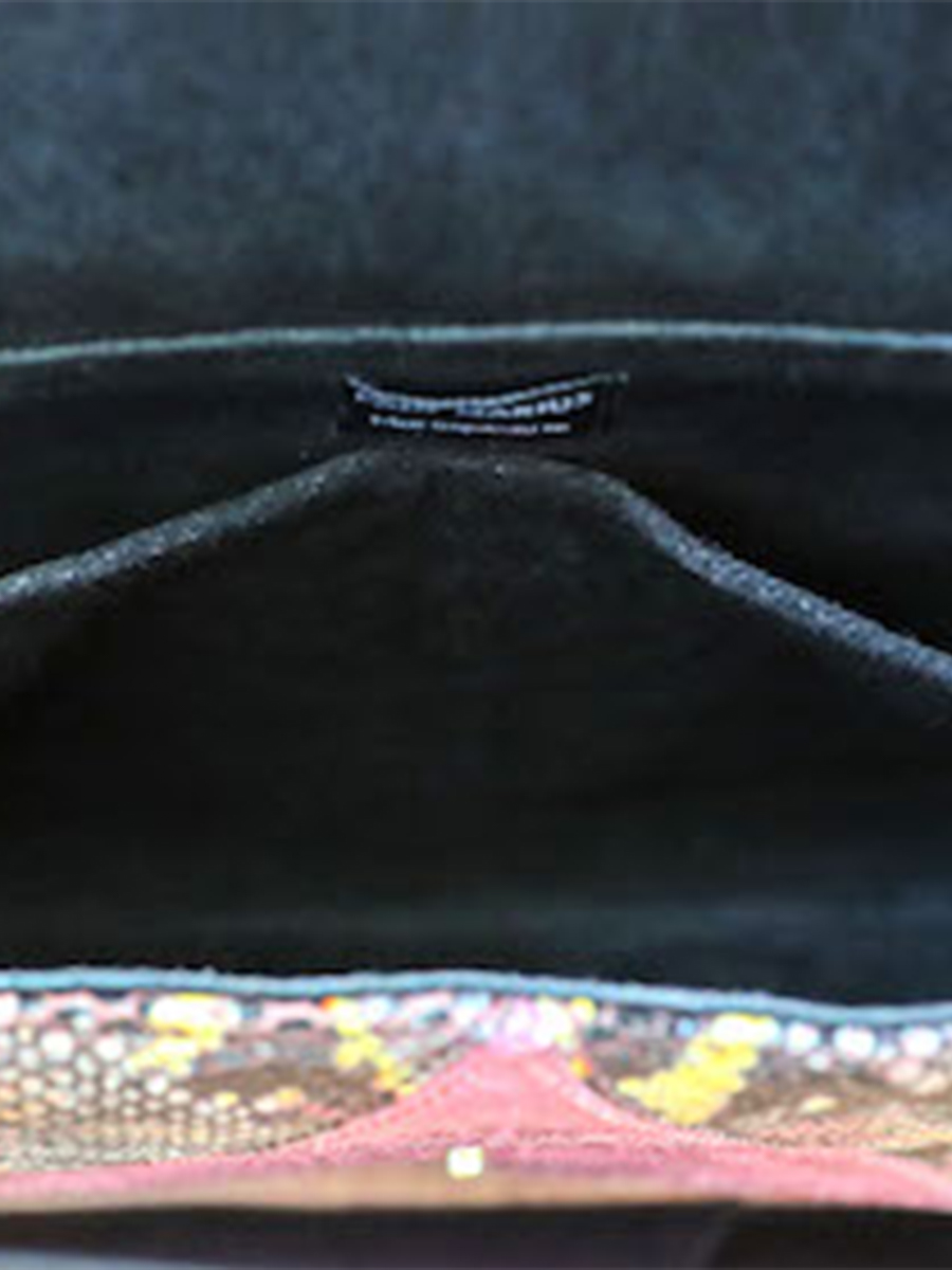 foto-rugzak-bandelier-tas-leder-vrouw-goud-stift-ontbeerlijk-chimere-goud-stift-paul-marius-w08-ch-pi-g