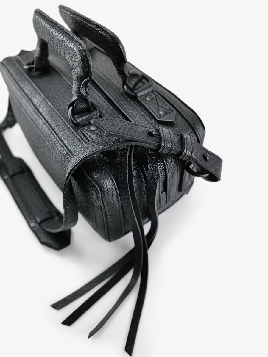 foto-materiaal-malle-leder-vrouw-zwart-lamalle-s-editie-zwart-paul-marius-t02s-bed-n1