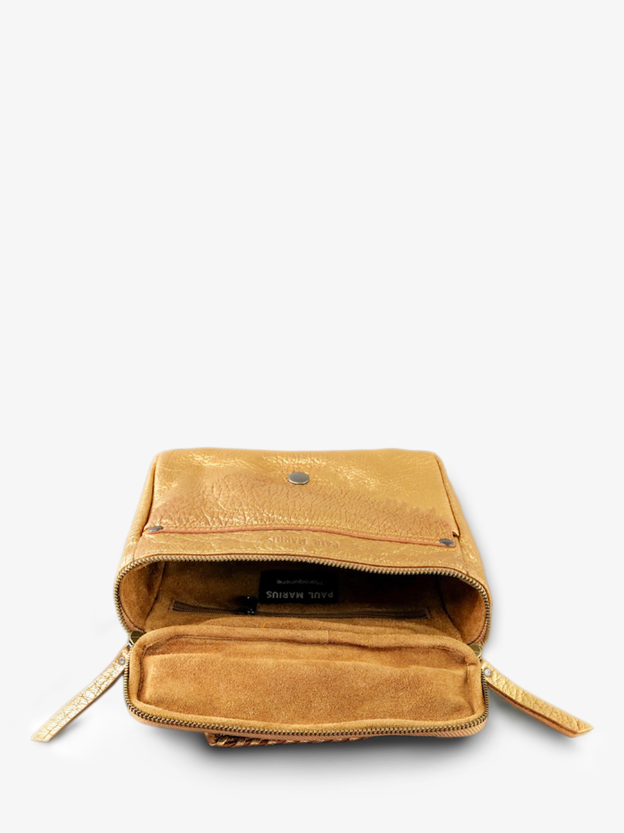 foto-interieur-bandouliere-tas-leder-vrouw-goud-legavroche-reeditie-dore-paul-marius-w26-g