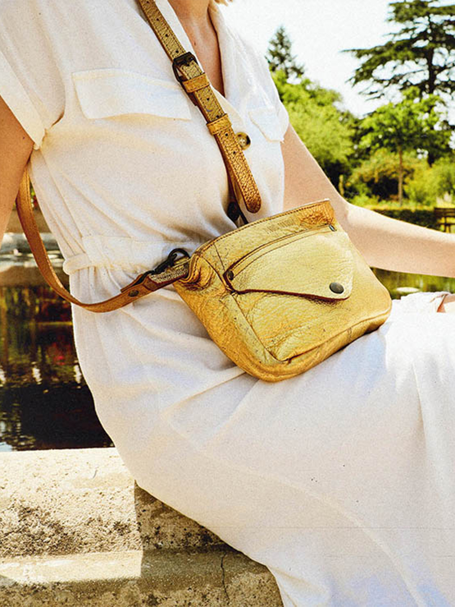 foto-tas-schoudertas-leer-vrouw-blauw-legavroche-blauw-paul-marius-w06-gd