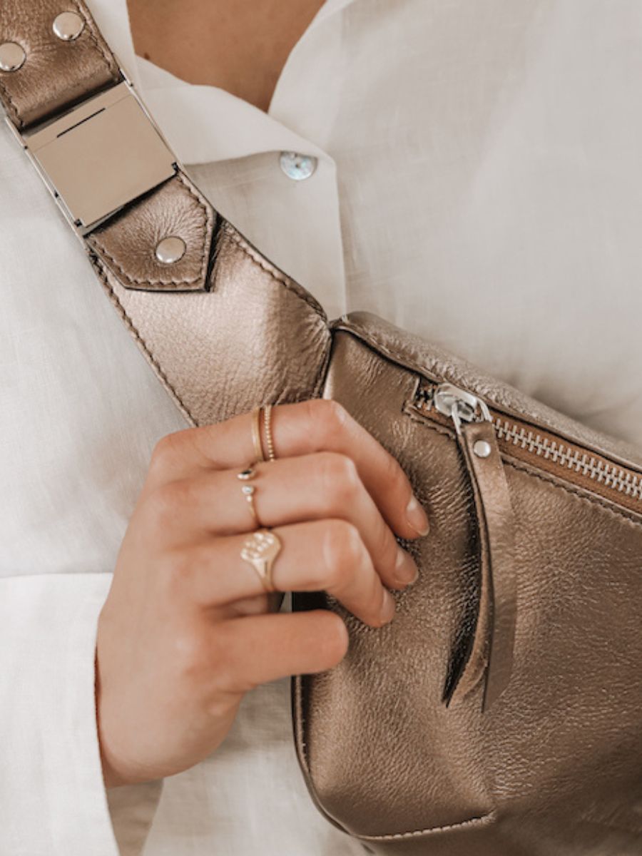 foto-mATERIAAL-LEATHER-BANANA-BAG-COPPER-LABANANA-COPPER-PAUL-MARIUS-M503-c