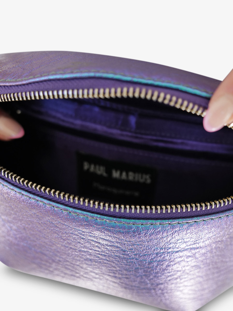 photo-interieur-banana-bag-IN-BLUE-LEATHER-LABANE-SCARABEE-PAUL-MARIUS-M503-P-BLU