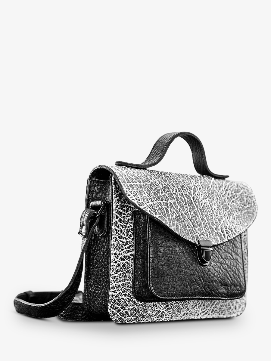 photo-cote-bandouliere-bag-LEATHER-vrouw-mademoiselle-george-empreinte-paul-marius-w05-b-w