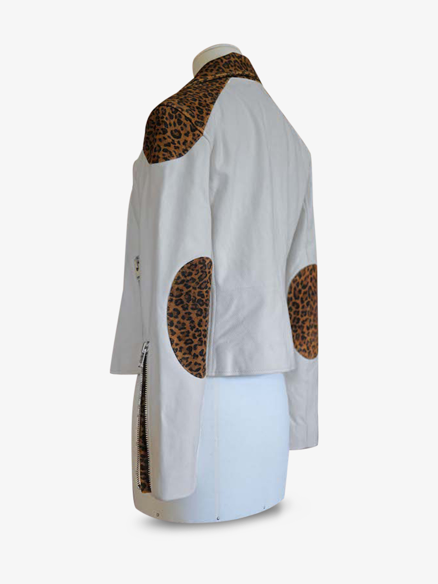 foto-terug-perfecto-leer-vrouw-leopard-beige-leperfecto-leopard-natuurlijk-kalk-paul-marius-wpj-lp-l-cr-s36