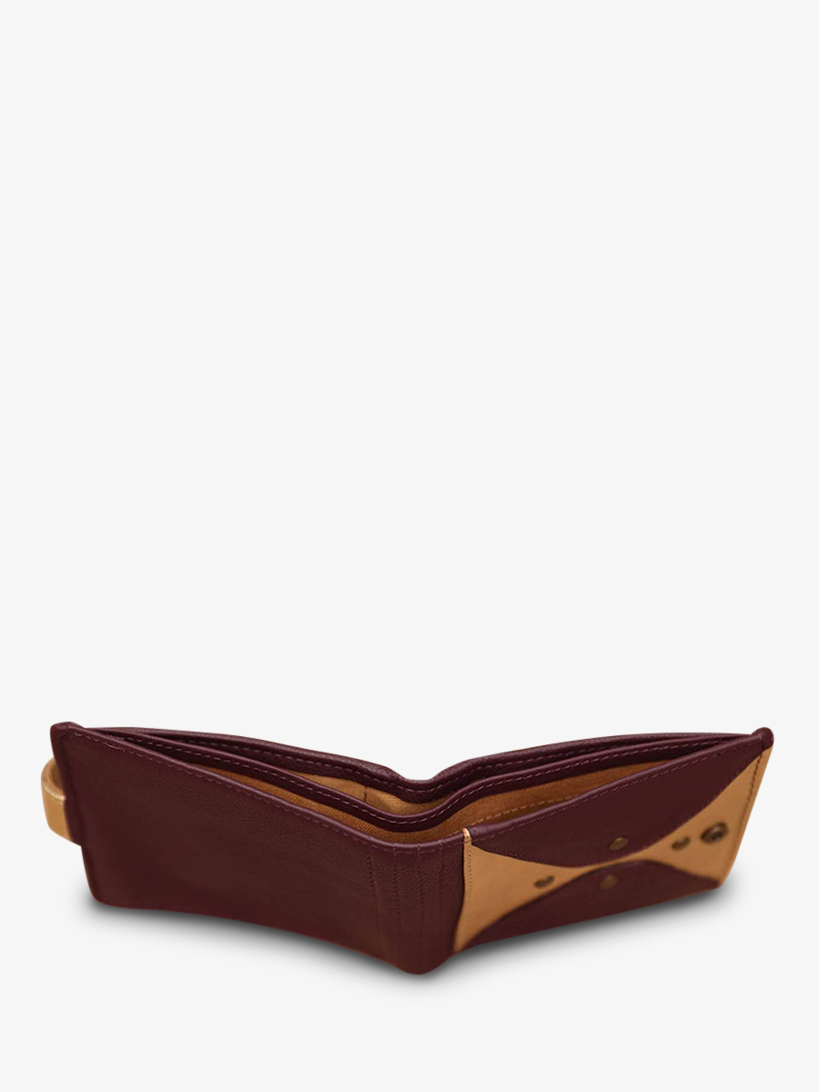 foto-interieur-leder-vrouw-violet-dore-portefeuille-louise-prune-dore-paul-marius-m30-p-g