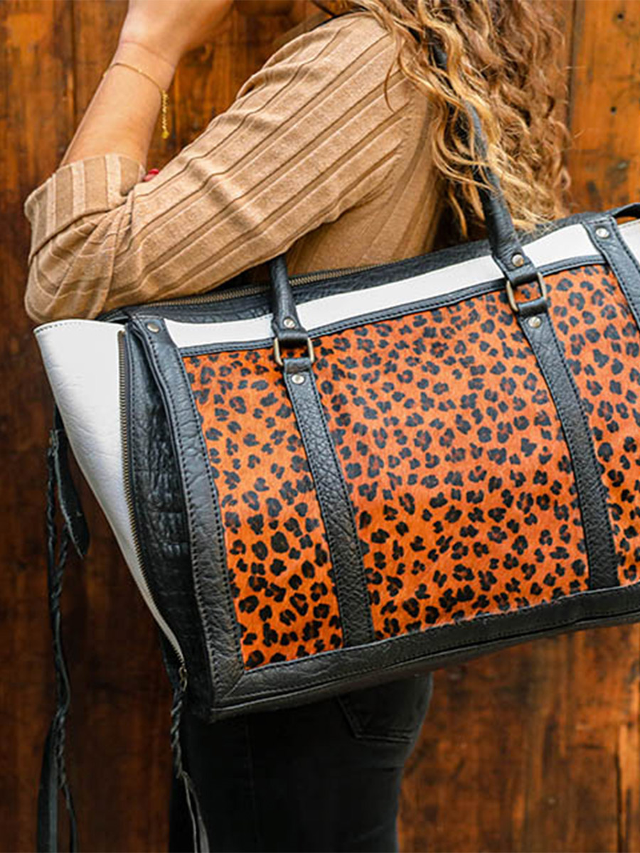 foto-handtas-lederen-handtas-zakelijk-zwart-wit-lerive-rechts-leopard-zwart-wit-paul-marius-w19l-lp-b-w