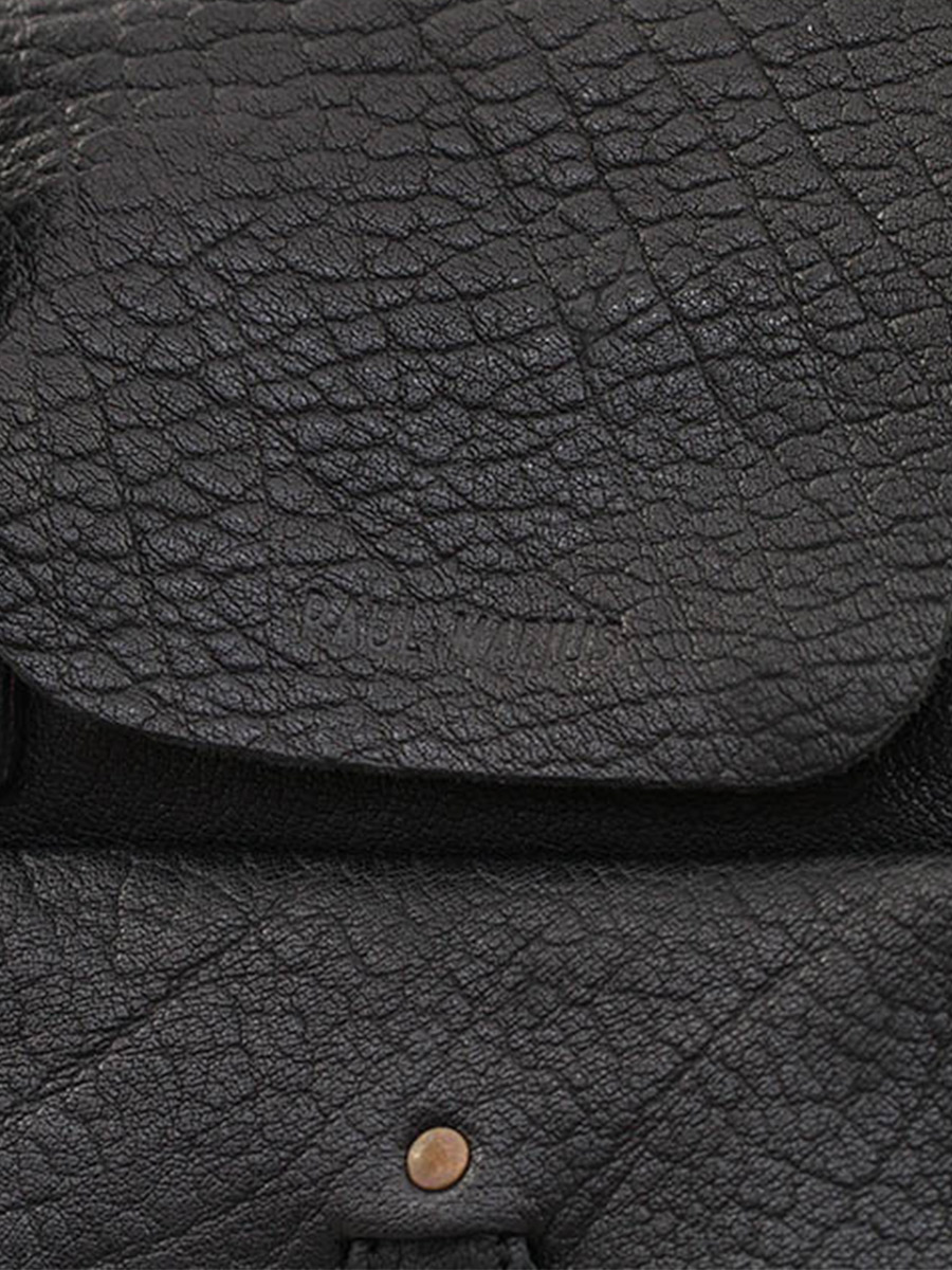 foto-materiaal-schoudertas-leder-vrouw-zwart-lerive-links-m-zwart-paul-marius-w01m-b