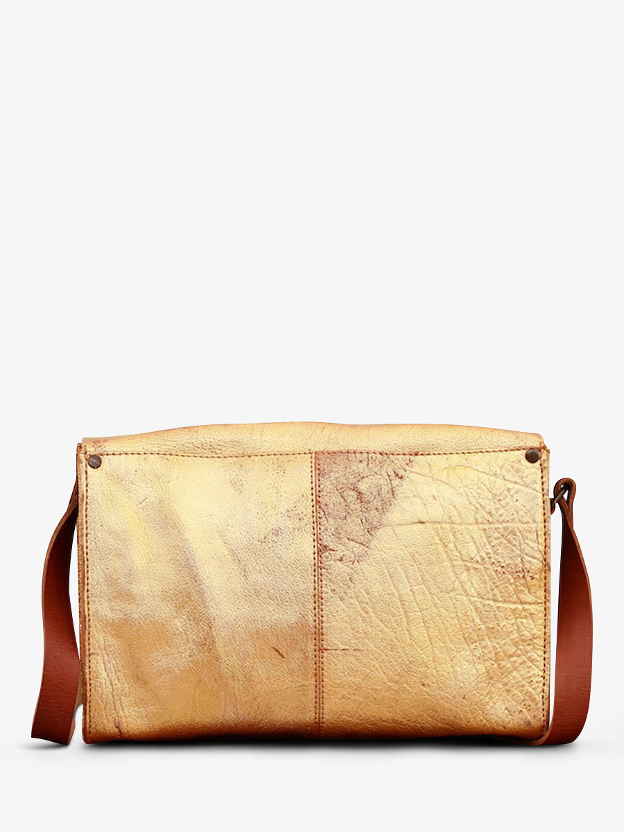 photo-back-strap-bag-vrouw-leder-gold-indispensable-gold-paul-marius-w08-gd