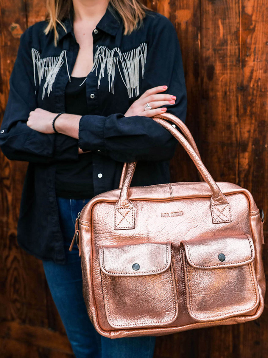 foto-documenthouder-leer-vrouw-roze-goud-ledandy-paul-marius-w04-g-pi