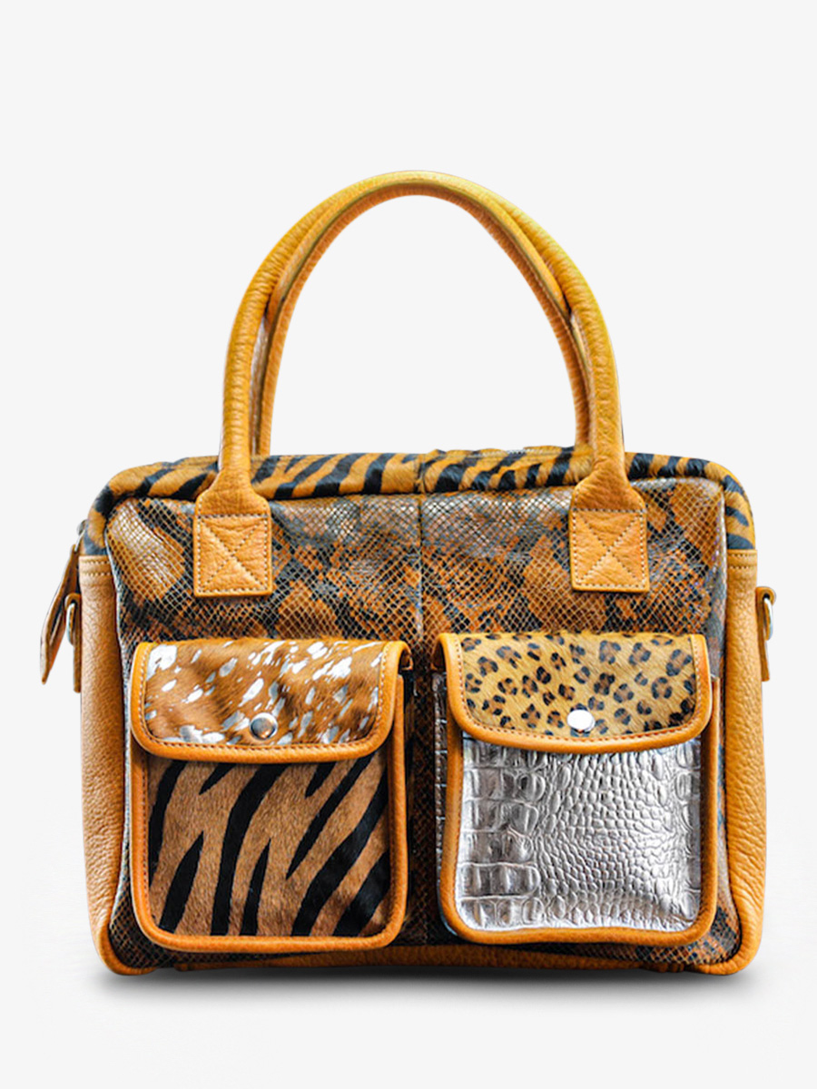 foto-gezichtsdocumenthouder-leder-vrouw-geel-zilver-ledandy-chimere-safran-zilver-paul-marius-w04-ch-y-s