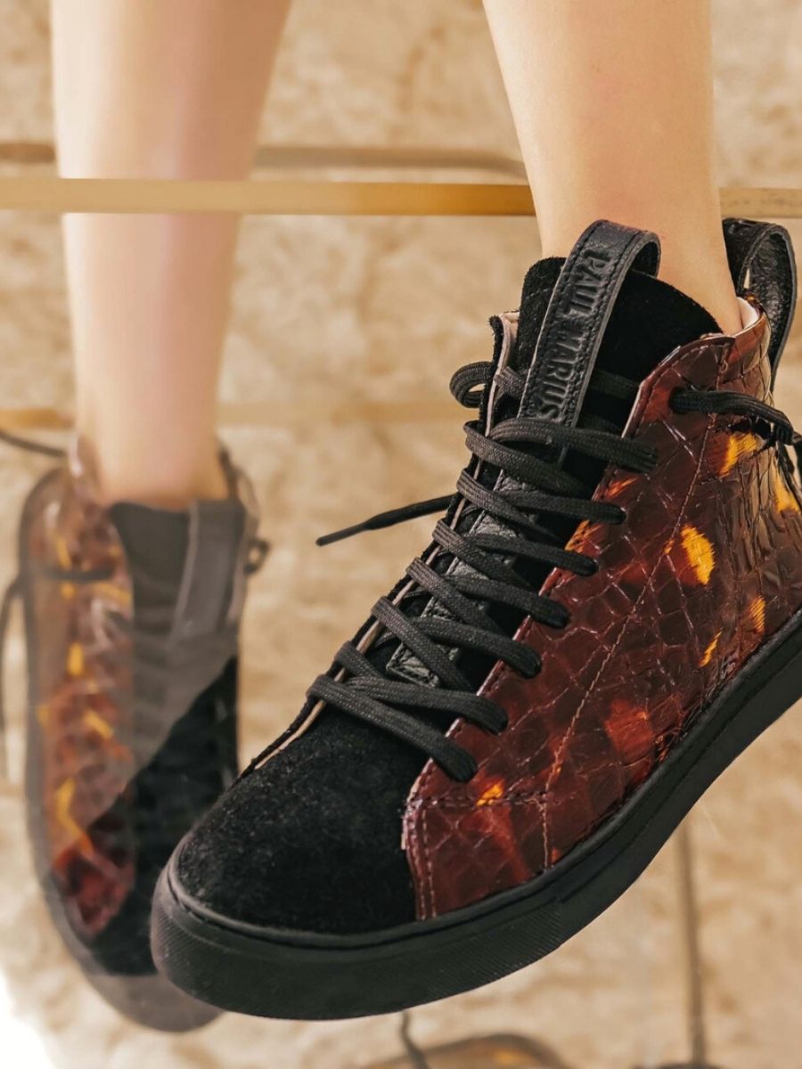 foto-front-sneaker-vrouw-leder-bruin-pm001-caiman-amber-vernished-paul-marius-pm001-c-am-s36