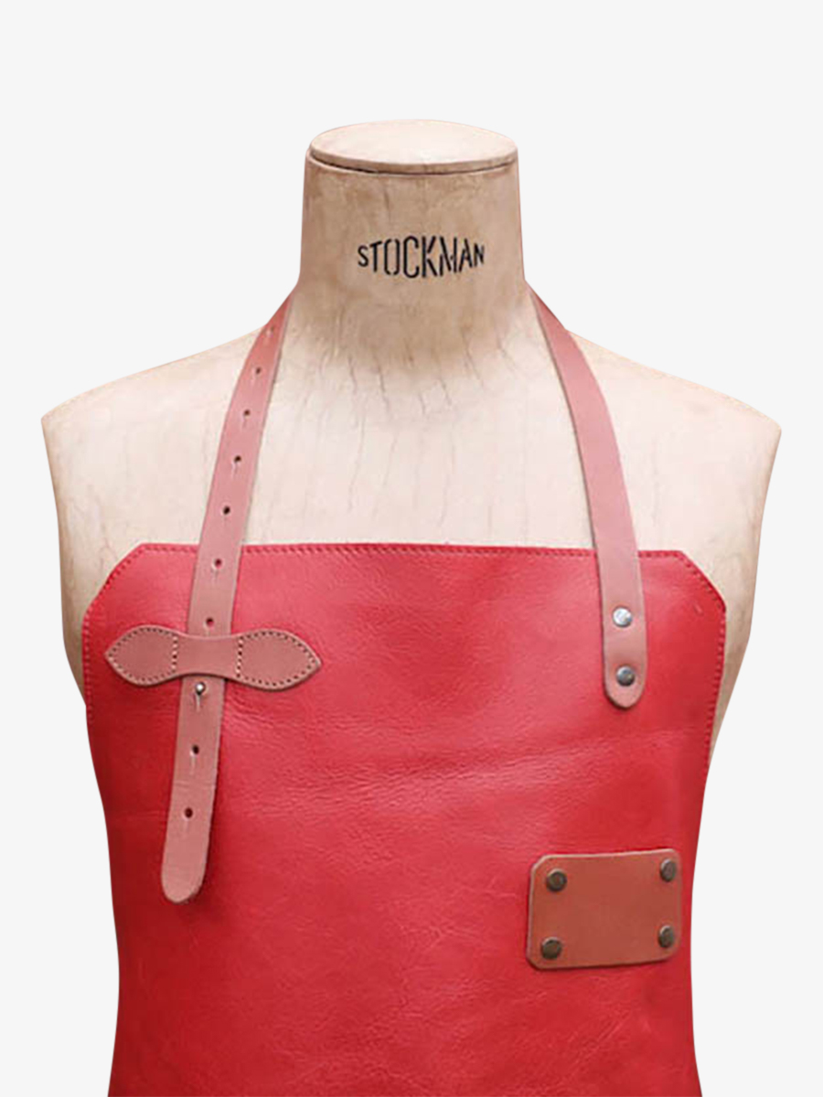 foto-front-leder-ablery-tuin-rood-leder-ablery-in-rood-leder-carmin-paul-marius-apron-leder-r