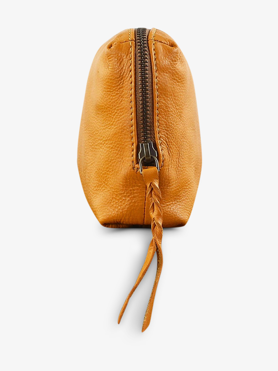 foto-interieur-leren-zak-vrouw-geel-adele-safran-paul-marius-m500-y