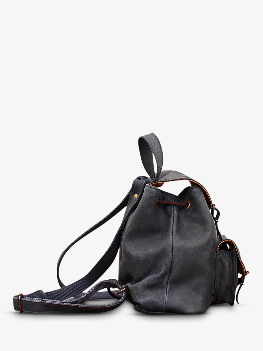 foto-cotetas-rug-leder-vrouw-blauw-leder-draagster-blauw-petrole-paul-marius-m40-db