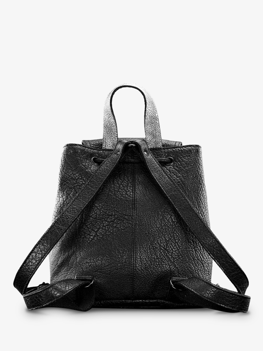 foto-interieur-sac-a-dos-cuir-vrouw-lebaroudeur-impressie-paul-marius-m40-b-w