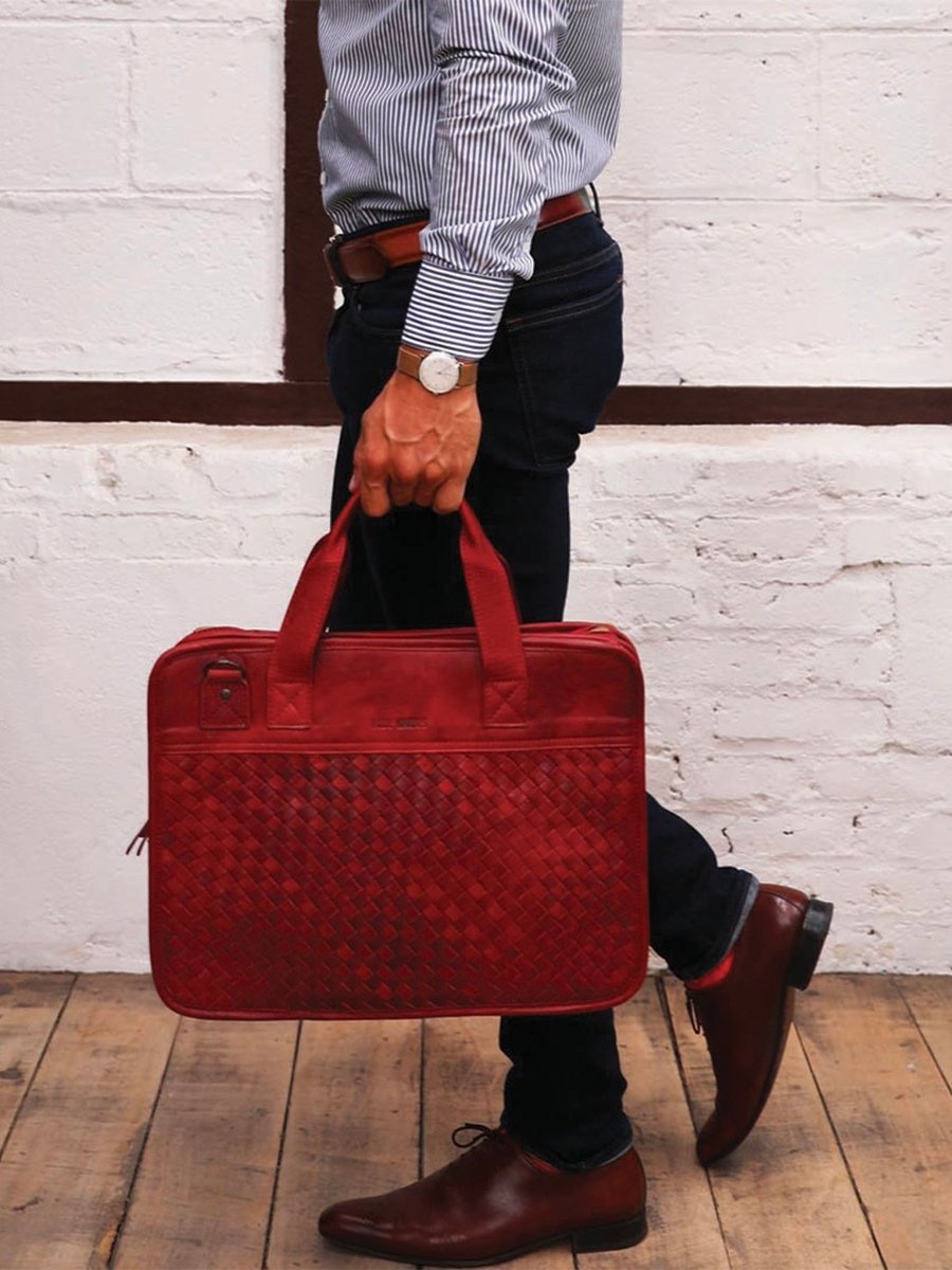 foto-interieur-document-deur-leder-man-rood-rood-braiding-paul-marius-b01w-r