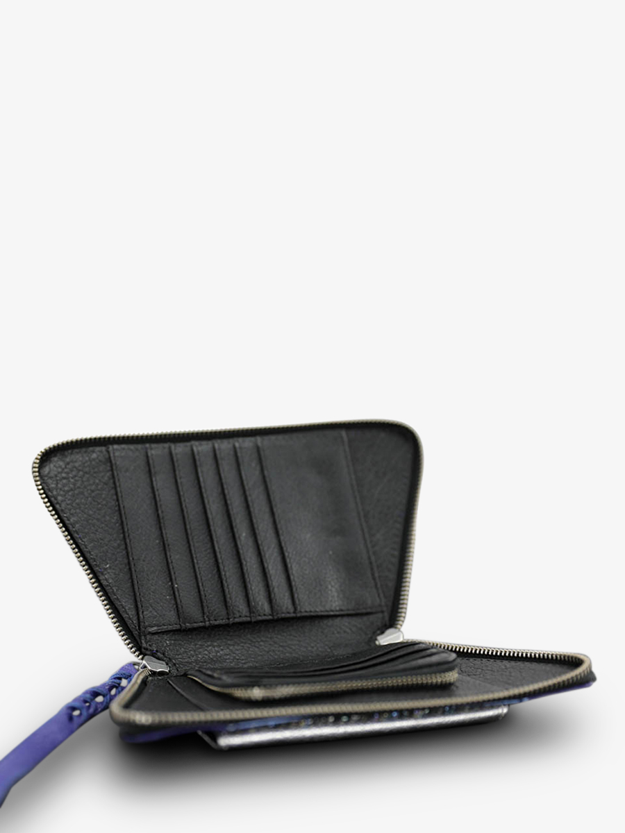 foto-materiaal-leder-blad-vrouw-blad-emma-cosmos-paul-marius-w24-cs