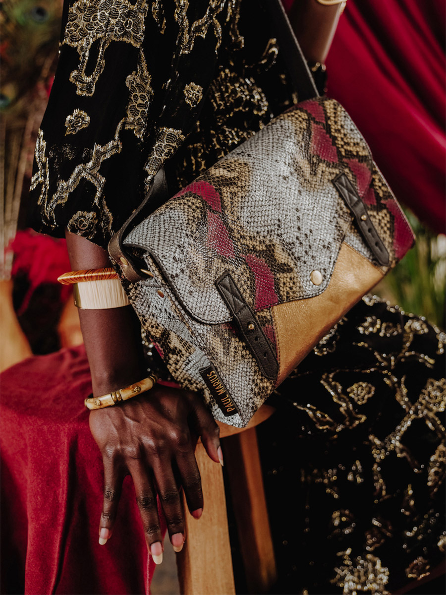 photo-interieur-bandelier-leren-tas-indispensable-byzance-paul-marius-w08-byz