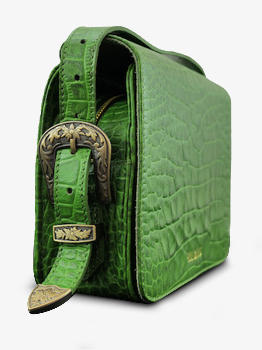 photo-front-face-bandolier-tas-vrouw-lederen-groene-alligator-stok-cocktail-jade-paul-marius-w29-a-gr