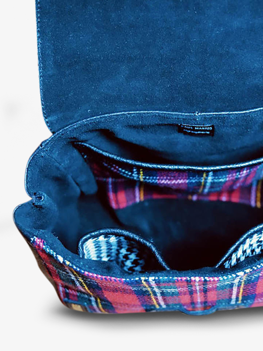 foto-interieur-bandouliere-cuir-vrouw-lecorneille-barock-paul-marius-w23-sco