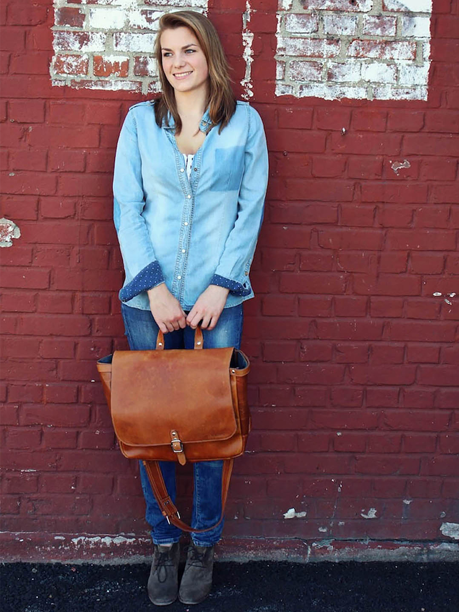 foto-materiaal-document-deur-leder-retro-vintage-maroon-lepostier-m-natuur-paul-marius-m07s14-l