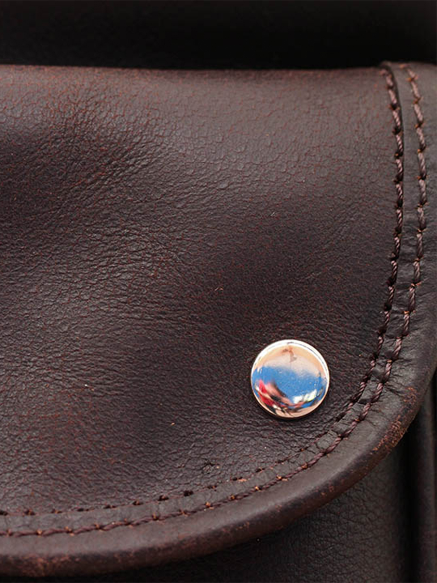 foto-materiaal-bandtas-leder-vrouw-zwart-lerouen-indus-paul-marius-m45-d