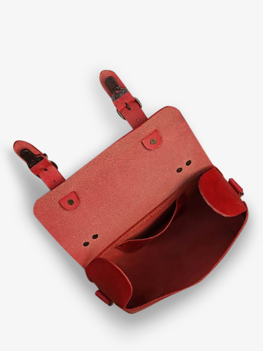 foto-interieur-sac-bandouliere-cuir-vrouw-rood-vakman-rode-carmijn-paul-marius-p02-r