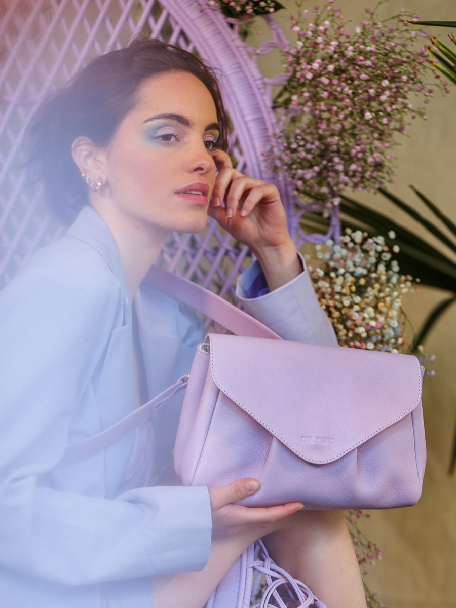 foto-materiaal-bandtas-leder-paars-suzon-m-pastel-lilas-paul-marius-w25m-pt-p